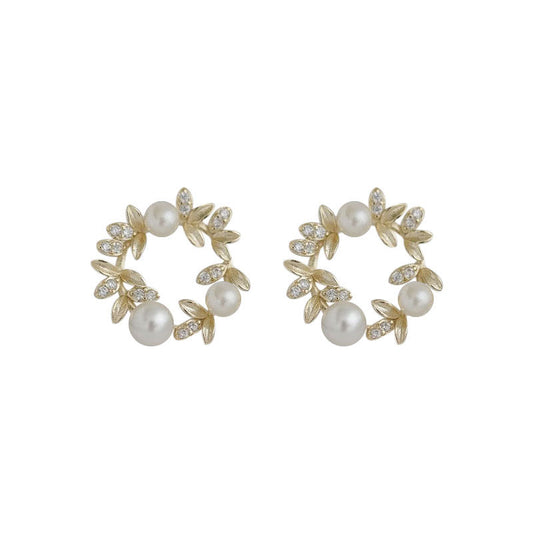 The Olive Leaf Pearl Earrings