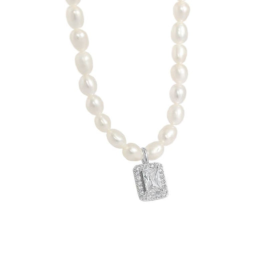 The Diamond Pearl Aura Necklace