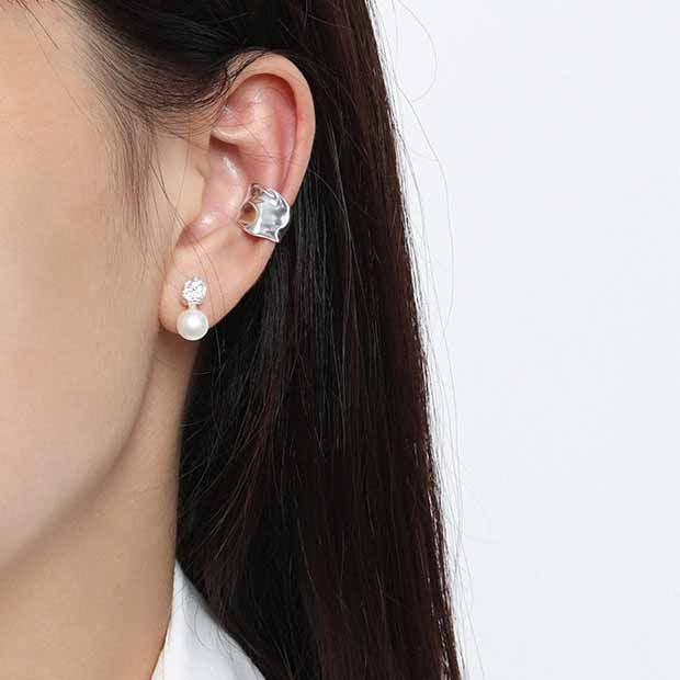 The Lumiere Pearl Studs